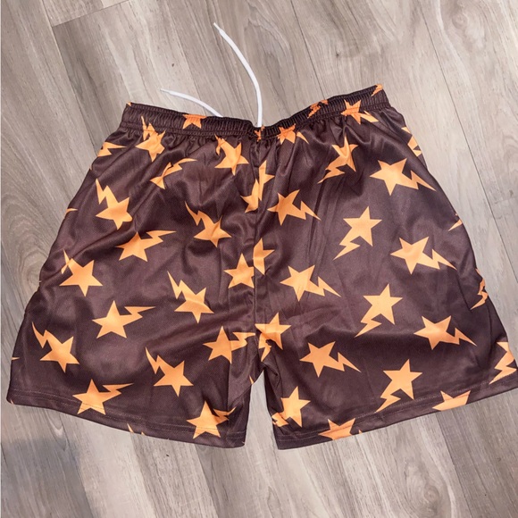 Eric Emanuel x BAPE - Perfect length and perfect style for this summer! SIZE:XL - Picture 2 of 2